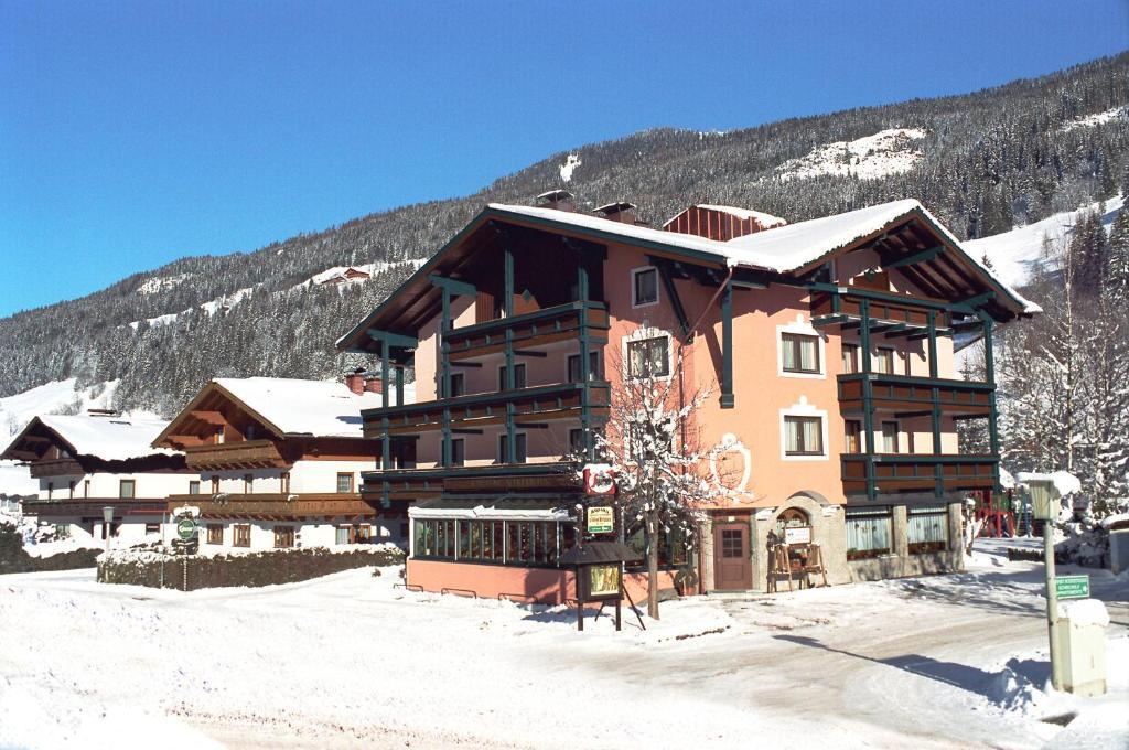 Hotel Alpina Kleinarl Exteriör bild